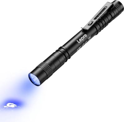 UV Zaklamp - Penlamp Zwart - Vlekken Detecteren - Zuiver Licht - 132 cm - Zwart