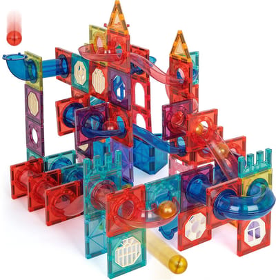 GILA Magnetische Knikkerbaan 136 delig - Educatief Speelgoed - Interactieve Knikkerbaan -Magnetic Tiles - Speelgoed - Magnetische Tegels - Montessori - Bouwstenen - Magna Wereld - Voor 3, 4, 5, 6, 7, 8, 9 Jaar
