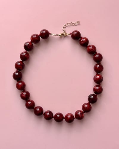 Ketting - colour stone necklace - rode statement ketting met ronde kralen - ketting - statement ketting - ketting met kralen - ketting - rode ketting - bubble grote kralen ketting - red necklace - lange ketting - kralen ketting - schakelketting