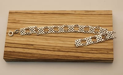Zilveren schakelarmband vierkant oneindige knoop - sterling zilveren keltische armband met eeuwige knoop de schakel in de vorm vierkant - celtic armband knoop gemaakte van925 zilver - vrouwelijke keltische armbanden