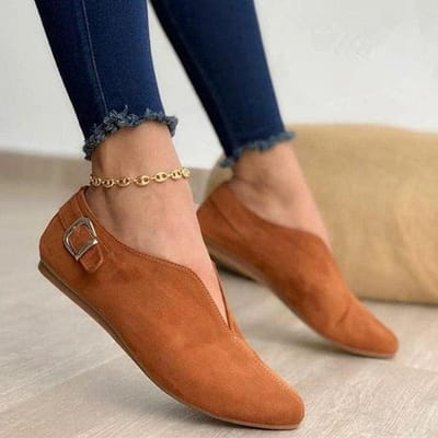 Mocassins rétro à bout pointu pour femmes, chaussures plates en daim, chaussures d'été décontractées à enfiler, boucle en métal, chaussures élégantes pour femmes 37 marron