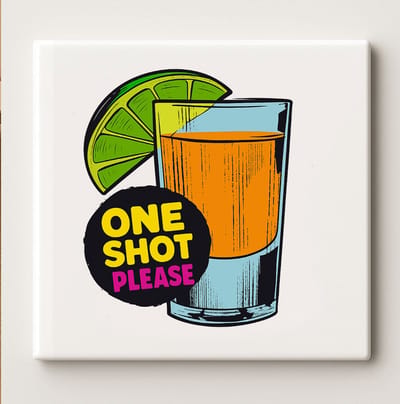 Grappige “One Shot Please” Keramische Tegel – 15x15 cm Decoratieve Wandtegel voor Keuken, Bar of Thuis – Uniek Cadeau voor Drankliefhebbers