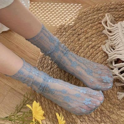 Chaussettes en dentelle florale transparente respirante pour femmes, chaussettes en résille douces et amusantes, bonneterie bleu
