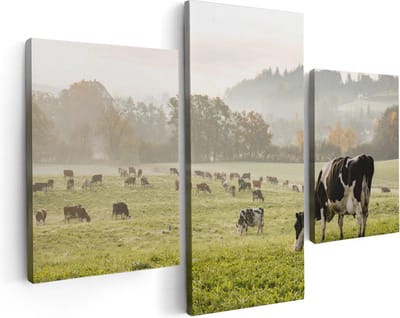 Artaza Canvas Schilderij Drieluik Zwart Witte Koeien In De Wei - 90x60 - Foto Op Canvas - Canvas Print