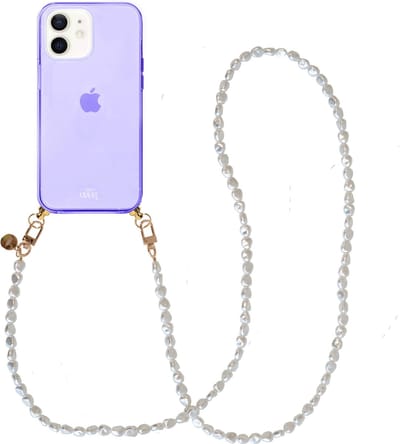 xoxo Wildhearts silicone case met koord - Paars telefoonhoesje met koord - telefoonketting - Pearlfection - long - Cord Case - geschikt voor Apple iPhone 11 - Parelketting lang