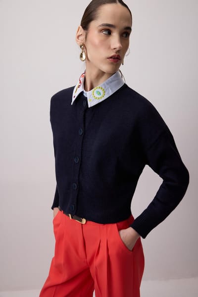 Touché Privé - Kort gebreid vest met knopen - Marine - Dames