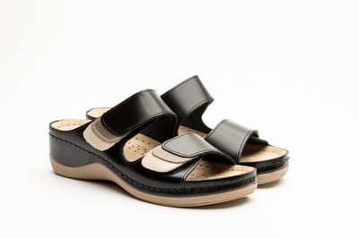 Sandalen met klitteband en antislip nop in zool - zwart 36