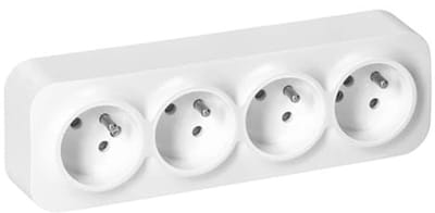 Viervoudige Stopcontacten Type E - Opbouw Stopcontact IP20 voor Veilige Stroomvoorziening