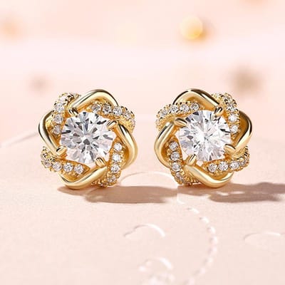 Huitan Schitterend Cirkel Rond Ontwerp Goudkleurige Oorknop Oorbellen voor Vrouwen Briljante Kubieke Zirconia Temperament Zoete Sieraden beige