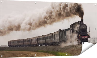 Gards Tuinposter Locomotief Trein met Rook Wolken - 140x70 cm - Tuindoek - Tuindecoratie - Wanddecoratie buiten - Tuinschilderij