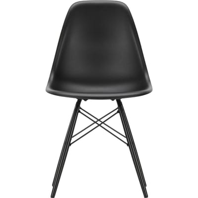 Vitra - DSW Eames Plastic Sidechair - diepzwart RE - esdoorn zwart