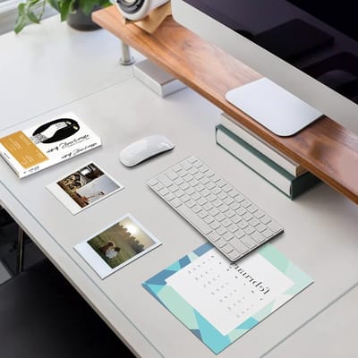 Grote Transparante Bureau Mat, Waterdicht en Vuilafstotend, Ideaal als Muismat voor Kantoor en Thuis, 60 x 35 cm x 1.5 mm