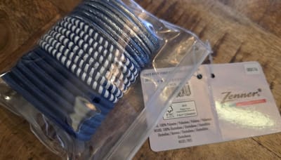 Zenner - haarelastiekjes voordeelverpakking (18 Stuks) – Met Handig Opbergtasje – Mix van marine blauw, Zilver/blauw en blauw/wit Strepen