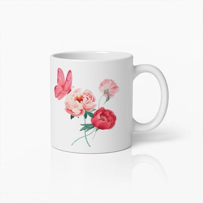 Elegante Mok met Roze Pioenen en Vlinder – Prachtige Bloemen Koffiemok voor Tuinliefhebbers
