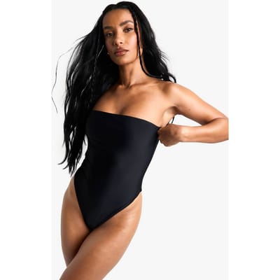 boohoo Dames Petite Badmode Essentials Bandeau Badpak | Zwart | Maat: 40