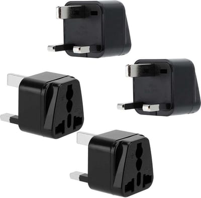 Intirilife 4x stopcontactadapter in ZWART - set van 4 UK type G stopcontact power adapter reisstekker voor bijv. Duitsland, Italië, Spanje, Frankrijk - type G reisadapter power plug converter