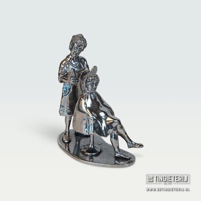 Beeldje Kapster - Tin - jubileum geschenk - beroepen beeldje - ambacht - cadeau kapper - opening - kapperszaak