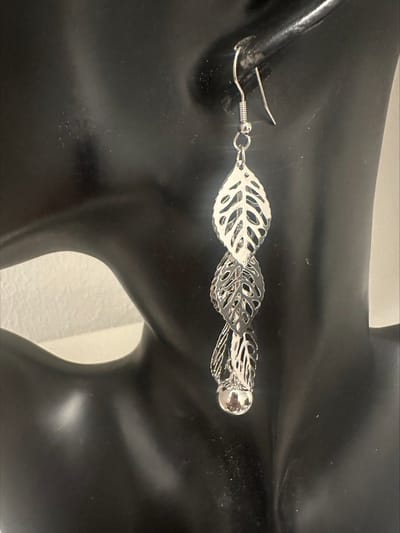 Bohemian stijl oorbellen open langwerpige blaadjes | Make up | Parfum | Moederdag | Verjaardagscadeau| Cadeautje| Valentijnsdag| Kado | sieraden | vaderdag | oorbellen | oorsieraden