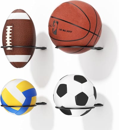 Muurbeugel voor Sportballen: 4-delige Wandopslag voor Basketbal, Voetbal en Volleybal, Ideaal als Gymdecoratie en Ruimtebesparende Oplossing