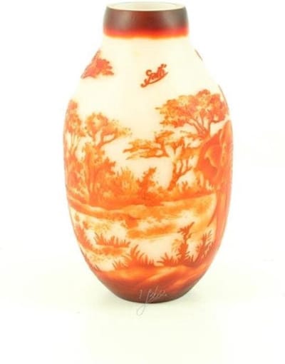 Vaas - "African Alephant" - Cameo Glas - 29,5 cm hoog