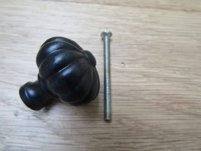 Pumpkin Fluted Cabinet Knob Black Antique 32mm