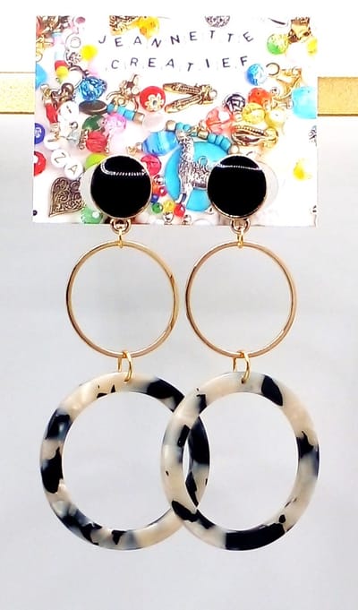 Jeannette-Creatief® - Resin - Cirkels Zwart Wit- Ronde Oorbellen - Resin Oorbellen - Dames Oorbellen - Oorbellen Dames - Zwart Witte Oorbellen - Sieraden