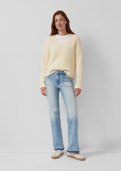 s.Oliver - female - Jeans / Normale pasvorm / Halfhoog / Uitlopende pijpen / Gerafelde zoom
