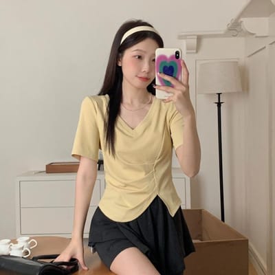Dames Onregelmatig V-hals Split Korte Mouwen T-shirt voor Dames Zomer Nieuw Geplooide Student Korte Top Basis Shirt 3XL geel