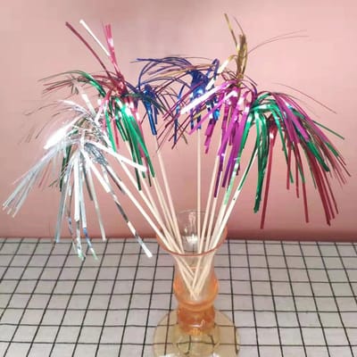 CHPN - Vuurwerkprikkers - Cocktailprikkers - Decoratiestokjes - 50 stuks - Multicolor - Vuurwerkstokjes - Prikkertjes - Feestdecoratie