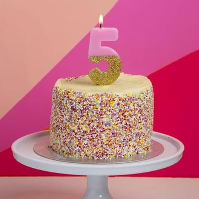 Roze verjaardagskaars met gouden glitter nummer 8 - Premium taarttopper voor feestjes