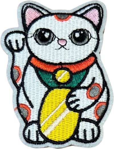 Patchy® – Poes Kat Zwaaiende Gelukspoes Strijk Patch Small 5.8 cm / 8 cm / Wit Geel Groen Oranje - Patches
