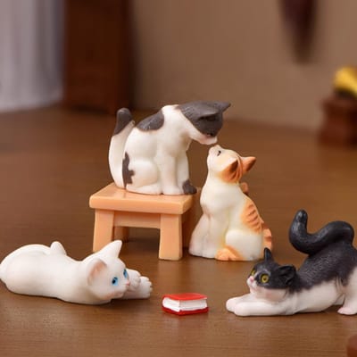 Set van 6 Realistische Mini Kattenbeeldjes voor Decoratie