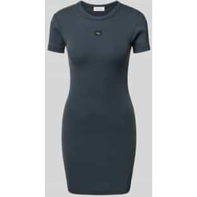 T-shirtjurk met labelpatch en ronde hals