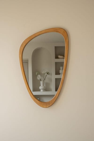 Spiegel – organische vorm – asymmetrisch – wandspiegel – 80 cm – hout