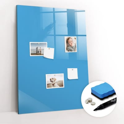 Tulup Whitebord - Kleur Blauw Magneetbord - 70 cm x 100 cm - Magneetbord Keuken - Scandinavisch Design Bord - Memobord Magnetisch - Notitiebord Werkplek - Gratis 5 Sterke Magneten + Whiteboard Marker & Wisser - Magneetbord Design - Memo Magneetbord