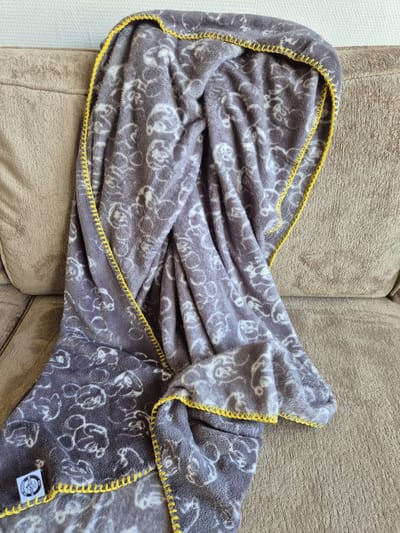 Disney Mickey Mouse Plaid - 120x180cm - Grijs - Fleece Deken - Lekker Warm - Groot Formaat - Dekentje