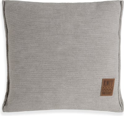 Knit Factory Uni Sierkussen - Vierkant kussen - Kussen woonkamer - Bank kussen - Decoratie kussen - Iced Clay - 50x50 cm - Kussenhoes inclusief kussenvulling