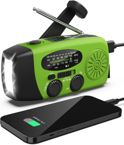 Noodradio - Opwindbaar - 2000 mAh - Radio Met Accu Batterij - Noodpakket - Solar - Zaklamp - Powerbank - Noodradio Op Batterijen - Groen -