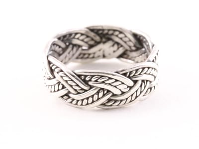 Gevlochten zilveren ring - maat 17
