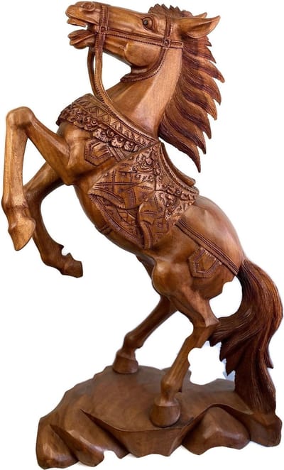 Handgemaakt houten paard / Stijgerend paard / Houten figuur / Indonesisch beeld