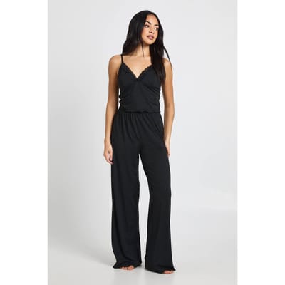 boohoo Dames Jersey Pyjama Set Met Kanten Rand Cami & Broek | Zwart | Maat: 40