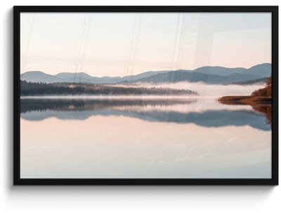 Poster in lijst - Fotolijst 90x60 cm - Posters - Water - Bomen - Mistlaag - Posterlijst zwart - Decoratie - Wanddecoratie woonkamer - Muurdecoratie slaapkamer