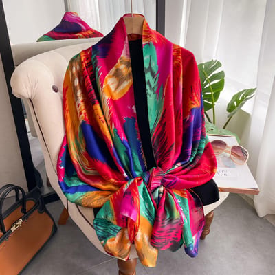 Écharpe Quatre Saisons pour Femmes Design de Luxe Écharpe en Soie Lisse Écharpe Douce Voile Musulman Châle de Protection Solaire pour la Plage black
