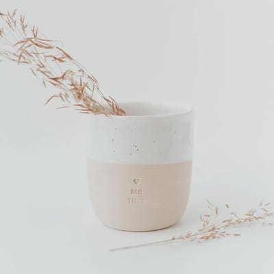 Mok - Me time - Tas - Aardewerk - Handgemaakt - Servies - Decoratie - Geschenk - Cadeau - Koffie - Thee - Origineel Cadeau - Uniek - Vrienden - Koffietas