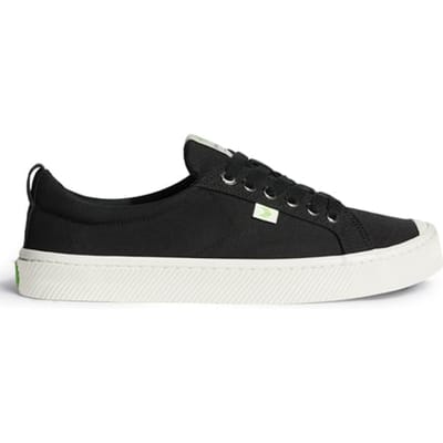 Cariuma Unisex Oca Low Black Canvas Sneaker Maat: 40.5 | Sneakers Outlet | Unisex | Zwart