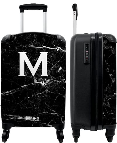 NoBoringSuitcases.com - Zwarte marmer koffer met letter M - Past binnen 55x40x20 cm en 55x35x25 cm - Trolley handbagage initialen zwart - Valiezen met wieltjes volwassenen - Reiskoffer op wielen - Rolkoffer lichtgewicht - Cadeau voor man en vrouw