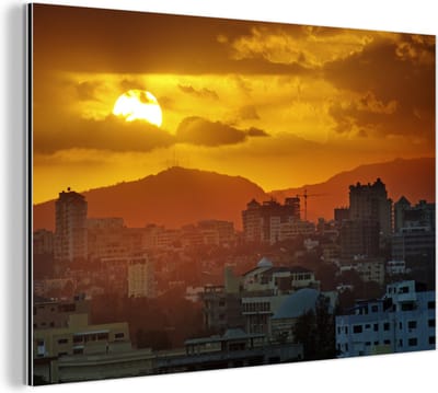 Aluminium schilderij 180x120 cm - Wanddecoratie metaal - De zonsondergang in de bergen van Santo Domingo in de Dominicaanse Republiek - Metalen muurdecoratie woonkamer - Decoratie industrieel - Foto op dibond - Industriële accessoires slaapkamer