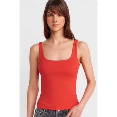Geribbeld vierkant decolleté mouwloos blouse