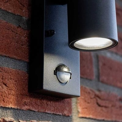 HOFTRONIC Set van 3 Mason Wandlampen - 6500K Warm wit - Bewegingssensor en Schemerschakelaar - Zwart - IP44 Waterdicht - Wandspot voor binnen en