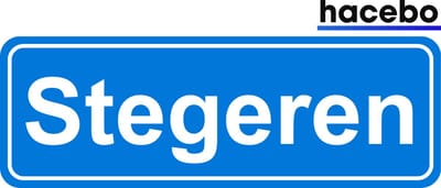 Hacebo - Plaatsnaam Sticker - 29x10 CM - Stegeren sticker - Verkeersborden sticker - grappige cadeaus - Stegeren